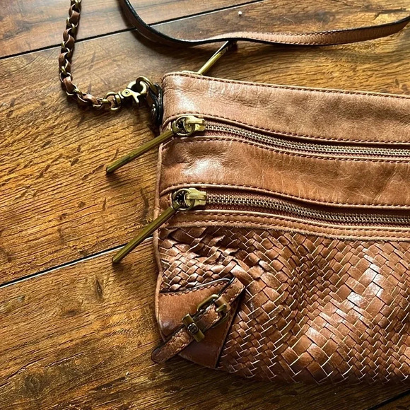 Elliot Lucca crossbody - Picture 3 of 7